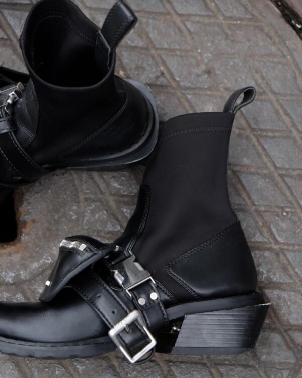 Untitlab Matte Black Strap On Boots With Bag - Hình ảnh 3