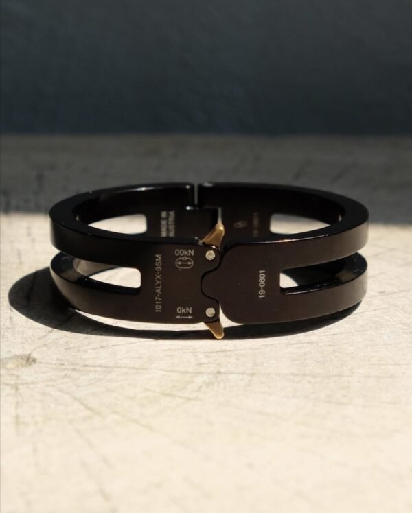 1017 ALYX 9SM BUCKLE BRACELET