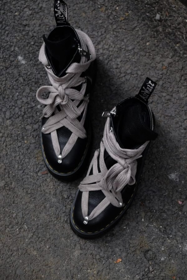 DR.MARTENS X RICK OWENS FW22 Strobe 1460 Dr Martens Black Boots In Matte Grainy Cow Leather