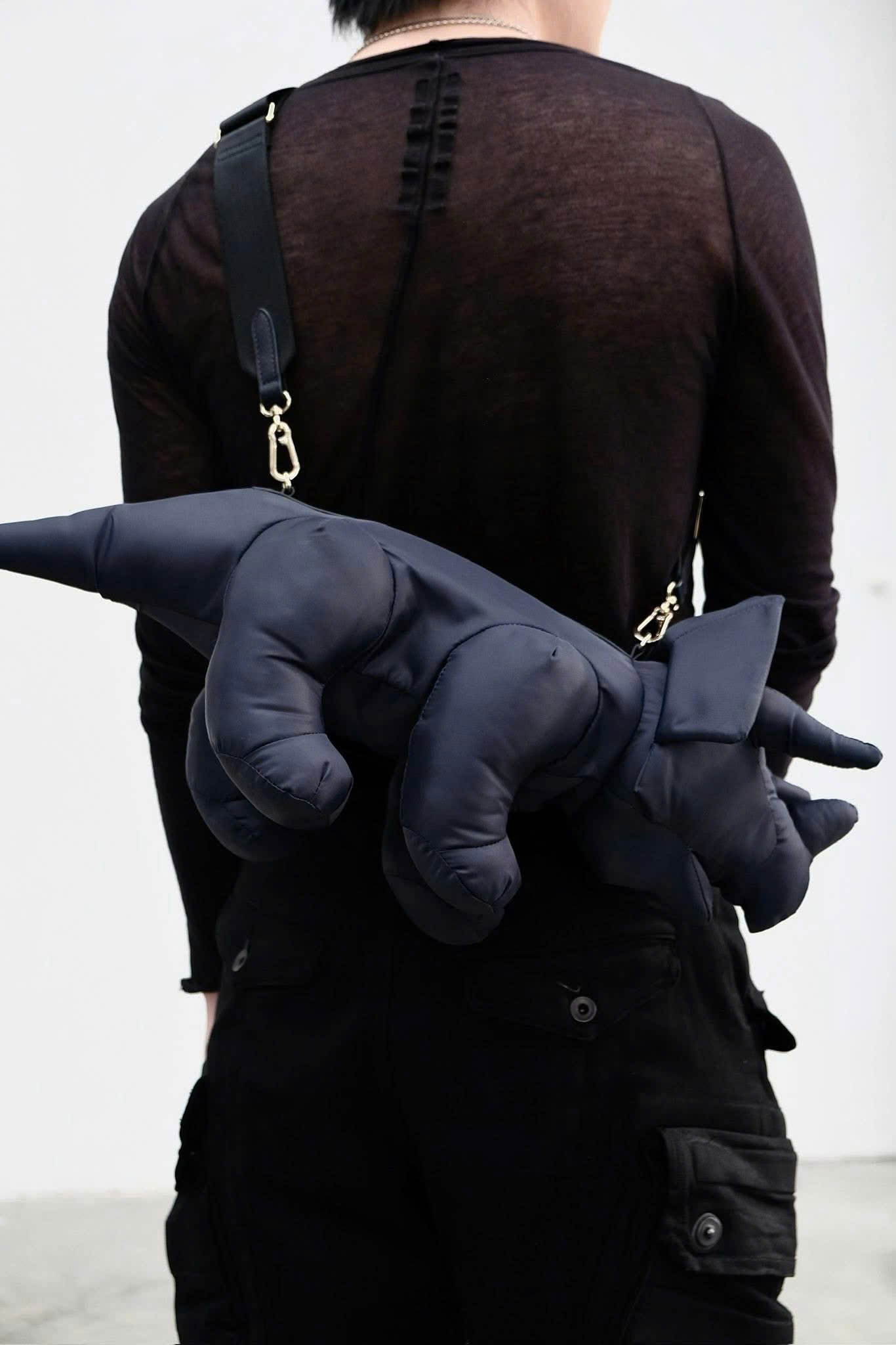 Maison MIHARA YASUHIRO MMY Puker/Puffer Triceratops Shoulder Bag